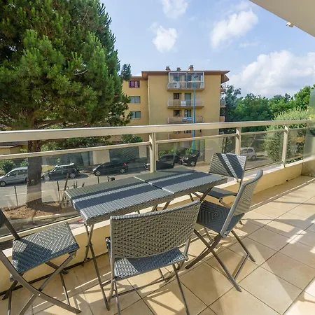 Apartment Proche Des Plages Avec Petit Balcon